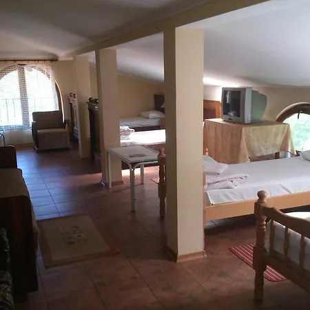 Hotell Boliari Natsovtsi
