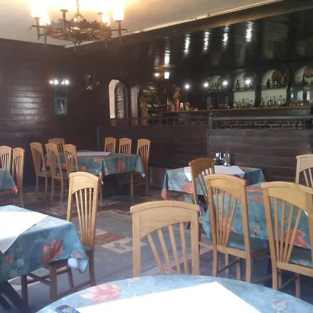 Boliari Hotell Natsovtsi